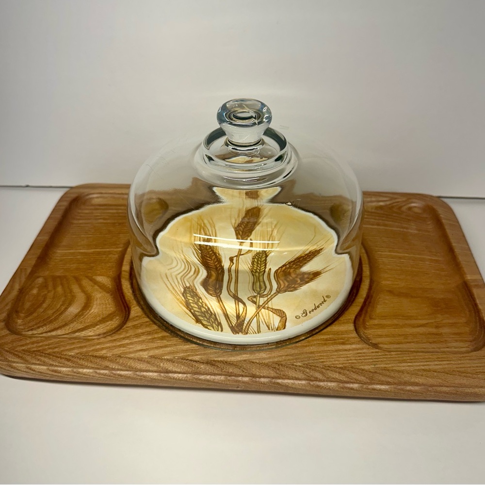 Vintage wheat teak cheese and cracker serving piece
